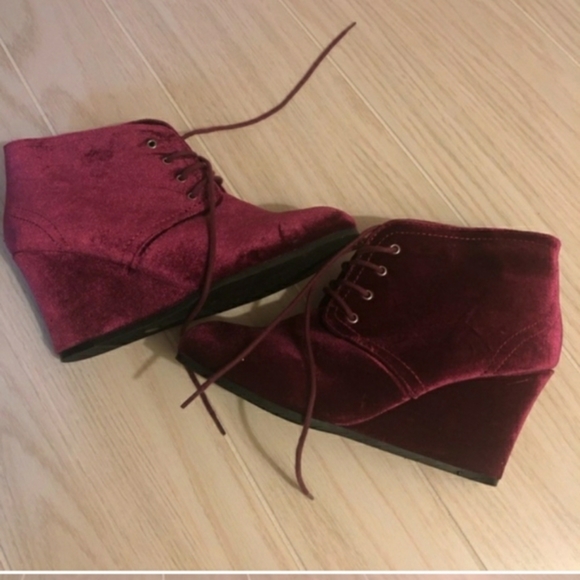 Arizona Jean Company Shoes - VELVET BOOTIES Arizona Velvet Wedge Ankle Booties